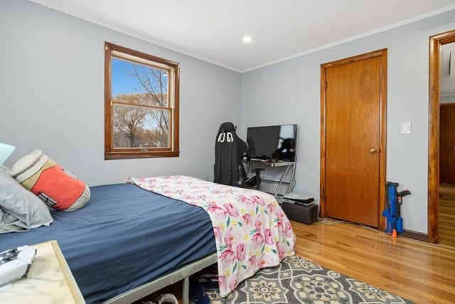 47 School St, Saugus, MA 01906