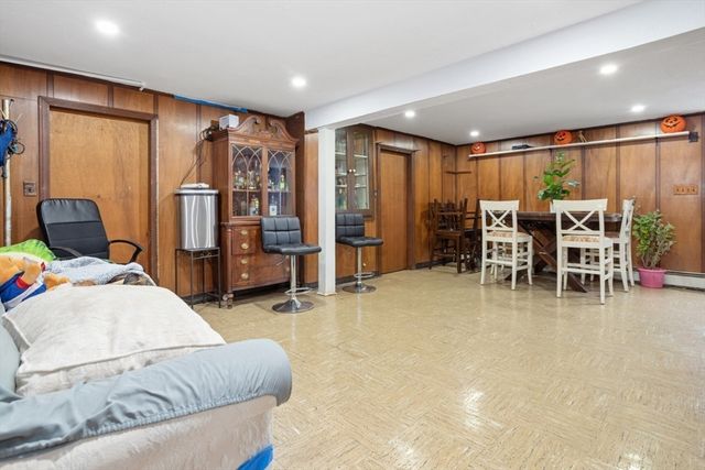 47 School St, Saugus, MA 01906