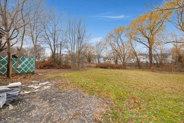 47 School St, Saugus, MA 01906