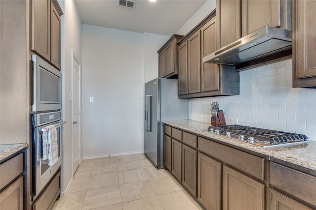 8940 Jewel Flower Drive, Fort Worth, TX 76131