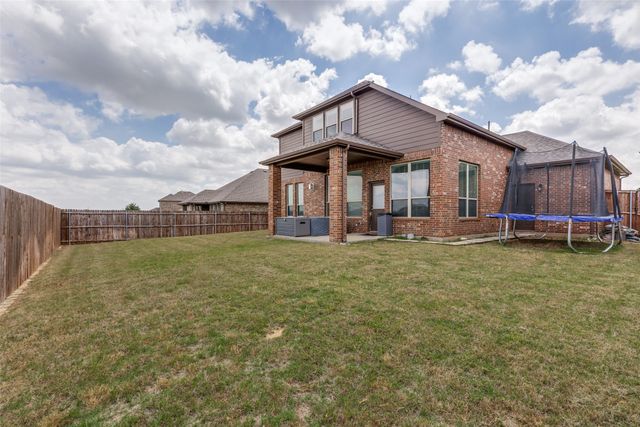 8940 Jewel Flower Drive, Fort Worth, TX 76131