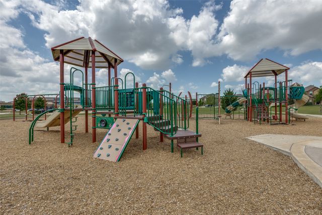8940 Jewel Flower Drive, Fort Worth, TX 76131