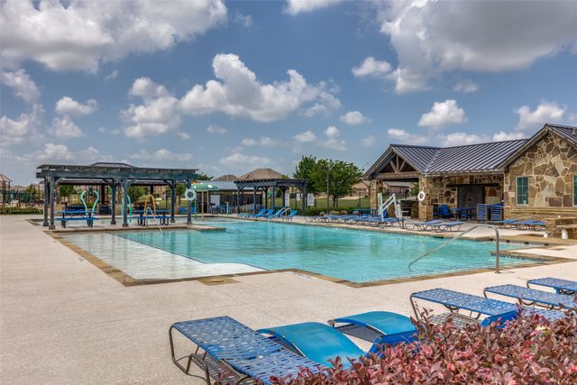 8940 Jewel Flower Drive, Fort Worth, TX 76131