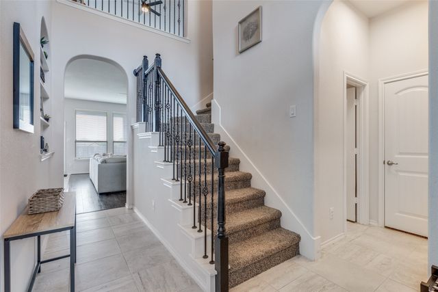 8940 Jewel Flower Drive, Fort Worth, TX 76131