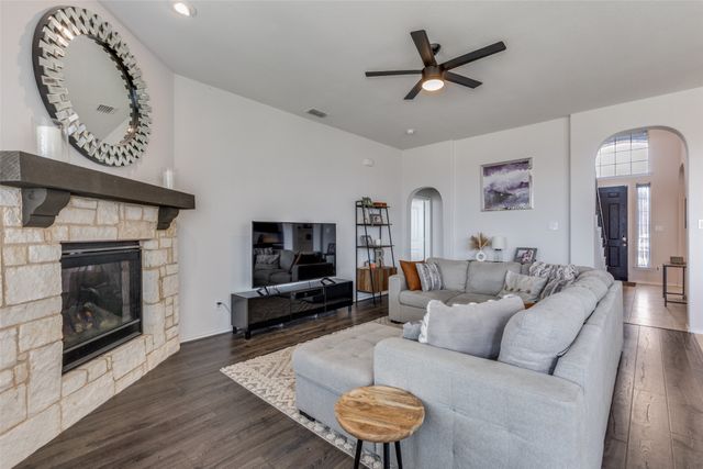 8940 Jewel Flower Drive, Fort Worth, TX 76131