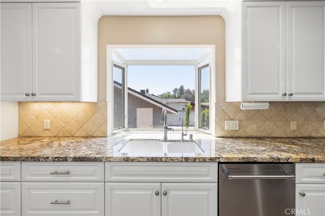 9141 Wheatland Ave, Sun Valley, CA 91352