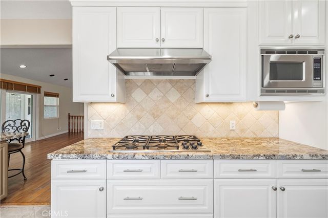 9141 Wheatland Ave, Sun Valley, CA 91352