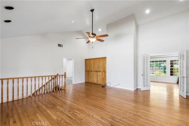 9141 Wheatland Ave, Sun Valley, CA 91352