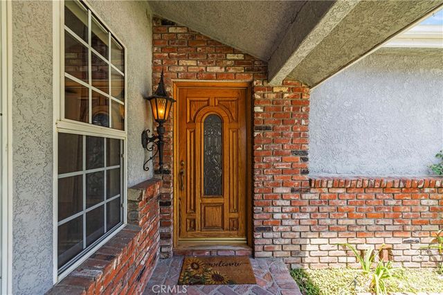 9141 Wheatland Ave, Sun Valley, CA 91352