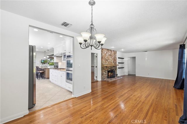 9141 Wheatland Ave, Sun Valley, CA 91352