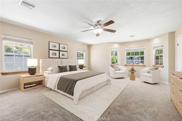 9141 Wheatland Ave, Sun Valley, CA 91352
