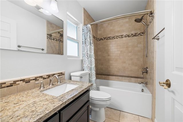 9141 Wheatland Ave, Sun Valley, CA 91352