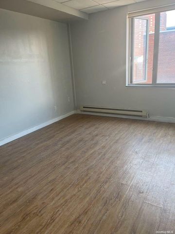 136-31 41st Avenue 5D, Flushing, NY 11355