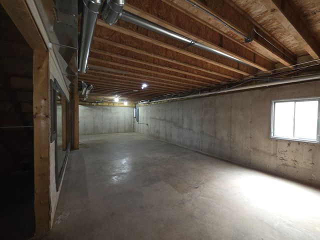 13200 NEWBURY Lane, Caledonia, IL 61011