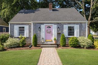 154 Chapmans Avenue, Warwick, RI 02886