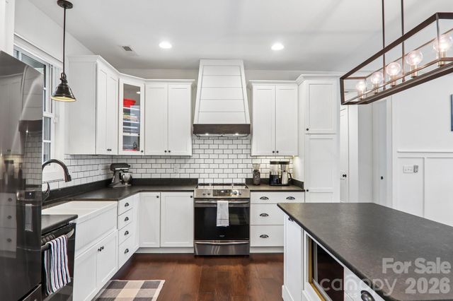 107 New Pinner Place, Arden, NC 28704