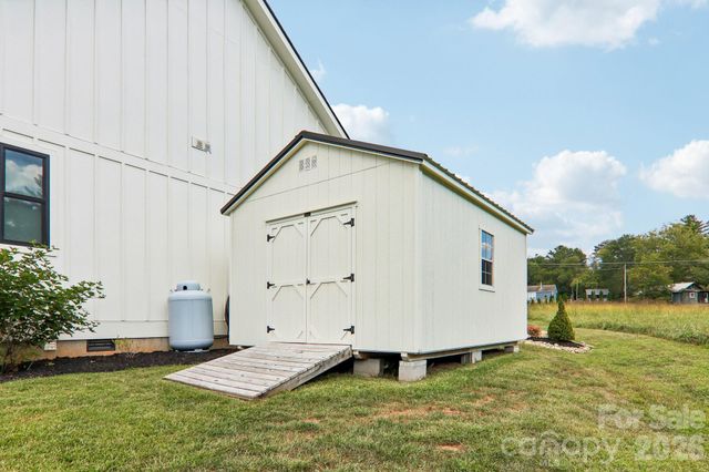 107 New Pinner Place, Arden, NC 28704
