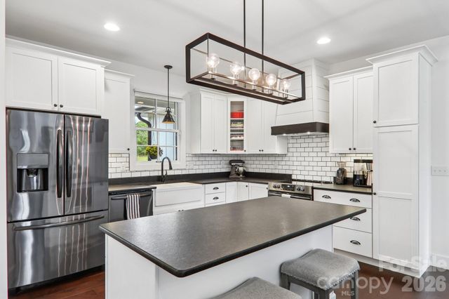 107 New Pinner Place, Arden, NC 28704