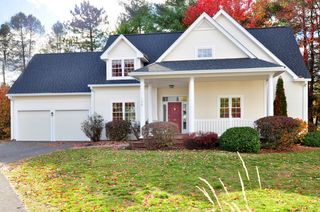 136 Primrose Lane 136, Windsor, CT 06095