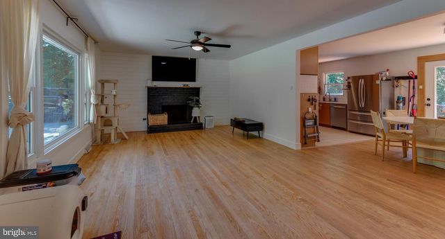 12081 LAPLATA RD, Waldorf, MD 20602