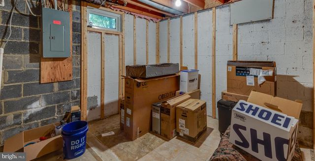 12081 LAPLATA RD, Waldorf, MD 20602