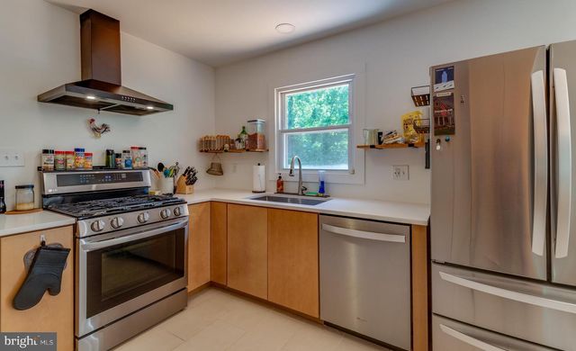 12081 LAPLATA RD, Waldorf, MD 20602