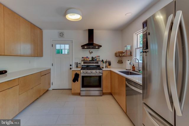 12081 LAPLATA RD, Waldorf, MD 20602