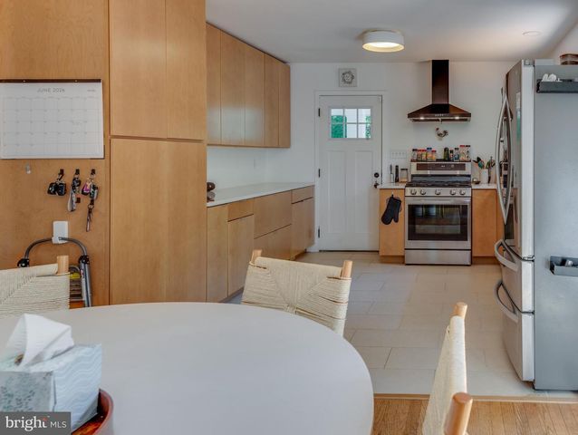 12081 LAPLATA RD, Waldorf, MD 20602