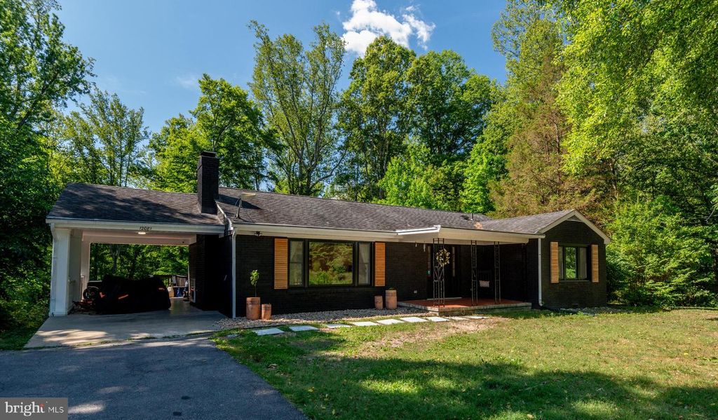 12081 LAPLATA RD, Waldorf, MD 20602