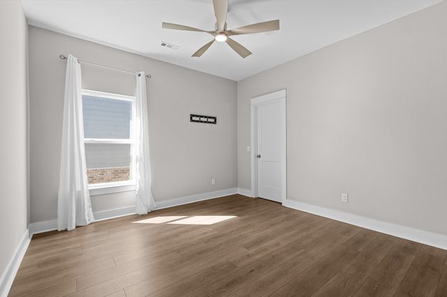 1418 Proprietors Pl, Murfreesboro, TN 37128