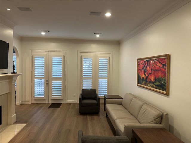 6857 Staffordshire Boulevard, Houston, TX 77030