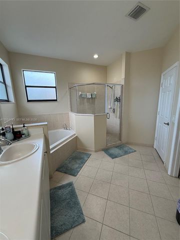 11628 SW 235th St, Homestead, FL 33032