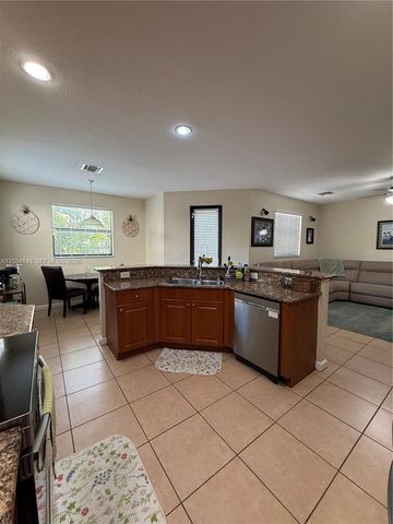 11628 SW 235th St, Homestead, FL 33032