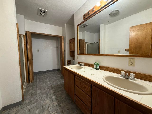 2210 Wantland Avenue, Klamath Falls, OR 97601