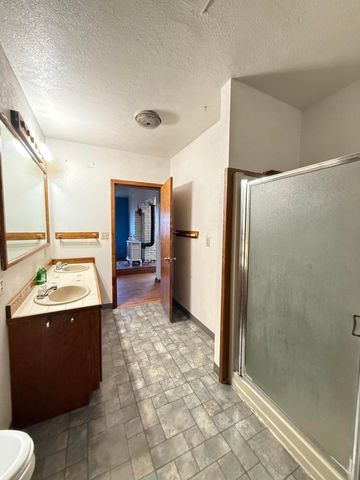 2210 Wantland Avenue, Klamath Falls, OR 97601