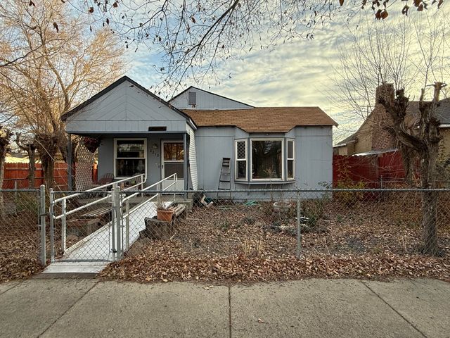 2210 Wantland Avenue, Klamath Falls, OR 97601