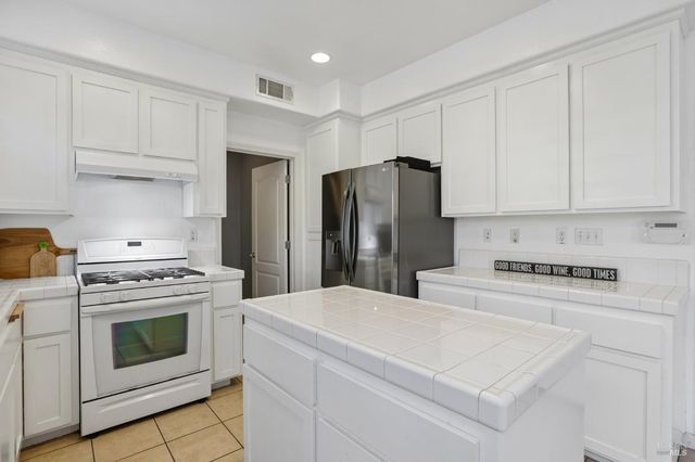 220 Golden Brook Ln, American Canyon, CA 94503