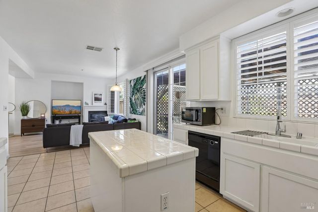 220 Golden Brook Ln, American Canyon, CA 94503