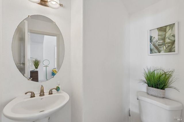 220 Golden Brook Ln, American Canyon, CA 94503