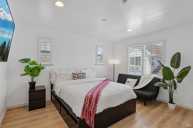 220 Golden Brook Ln, American Canyon, CA 94503