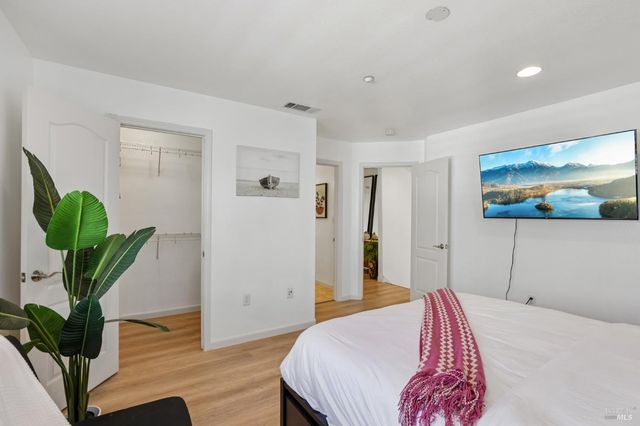 220 Golden Brook Ln, American Canyon, CA 94503