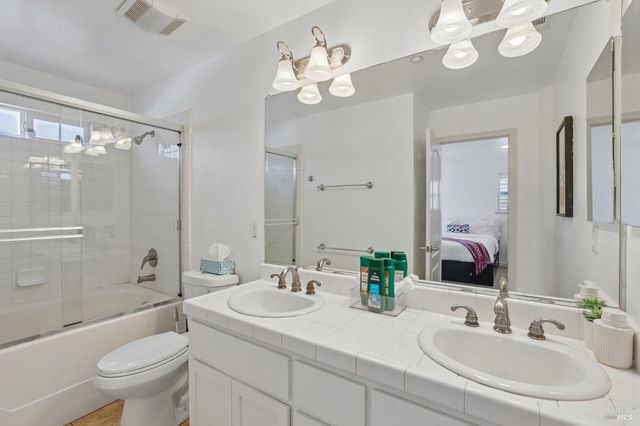 220 Golden Brook Ln, American Canyon, CA 94503