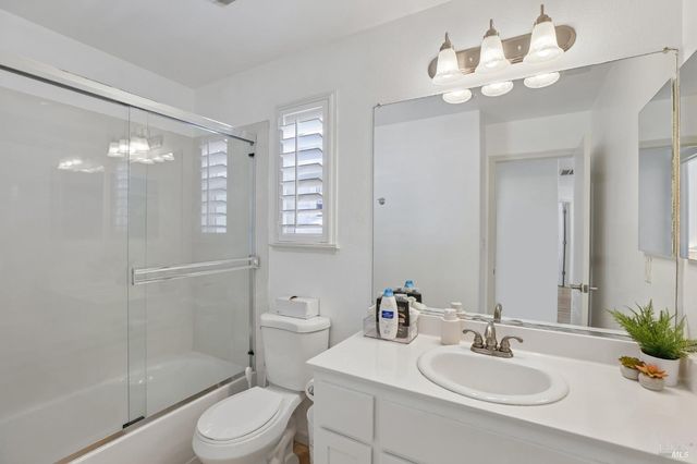 220 Golden Brook Ln, American Canyon, CA 94503