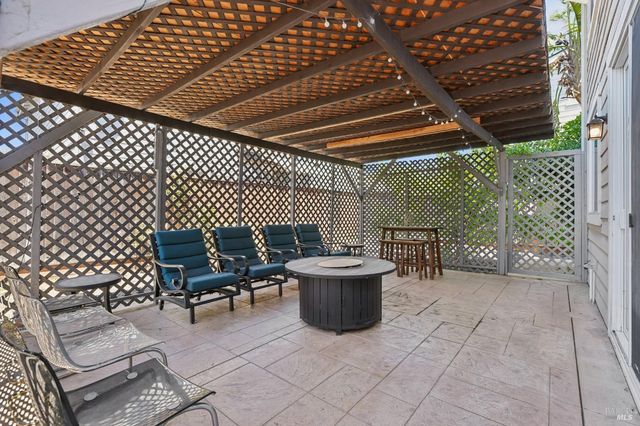 220 Golden Brook Ln, American Canyon, CA 94503