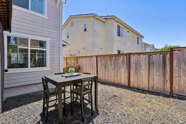 220 Golden Brook Ln, American Canyon, CA 94503