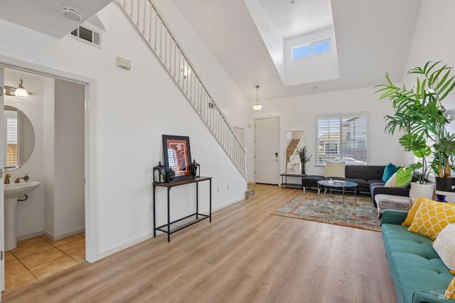 220 Golden Brook Ln, American Canyon, CA 94503