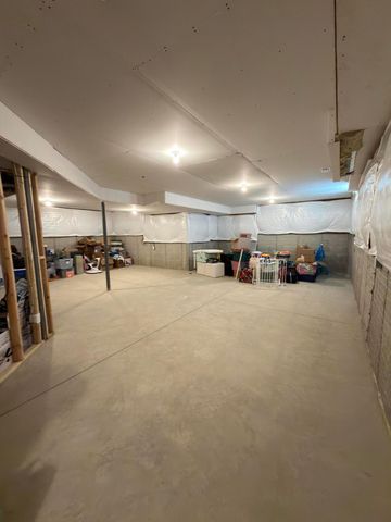 8489 Chickasaw Way, Plain City, OH 43064