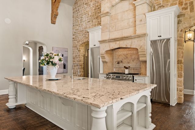 2105 Bayshore Drive, Flower Mound, TX 75022