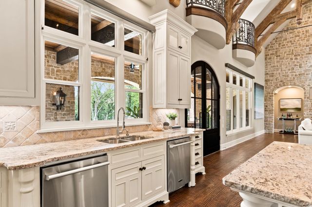 2105 Bayshore Drive, Flower Mound, TX 75022