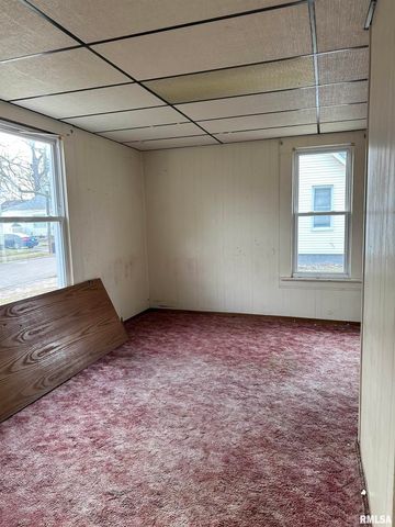 569 CUSTER Place, Canton, IL 61520